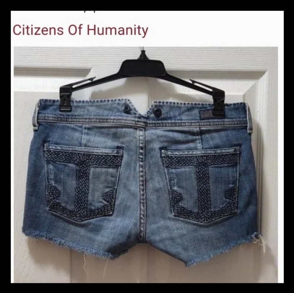 CoH Citizens of Humanity custom cut Frayed shorts size 28 EUC/ Festival Season